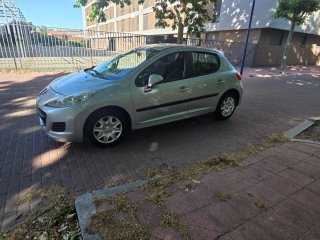Peugeot 207 2011
