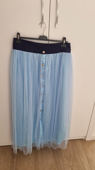 Falda tul azul botones dorados