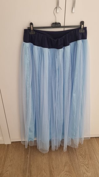 Falda tul azul botones dorados