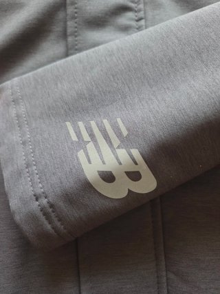 Chaqueta New Balance gris hombre