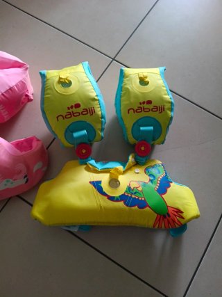 Flotador unicornio y manguitos natación