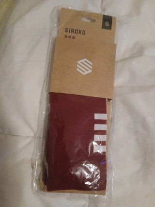 Chaqueta y calcetines  SIROKO