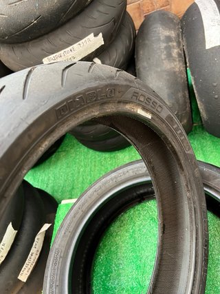 Neumático Pirelli Diablo Rosso 3 Delantero 120