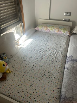 2 Camas Gemelas con Colchones IKEA