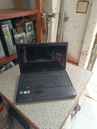 Portatile Toshiba Nero