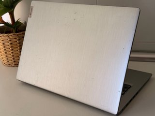Lenovo V15
