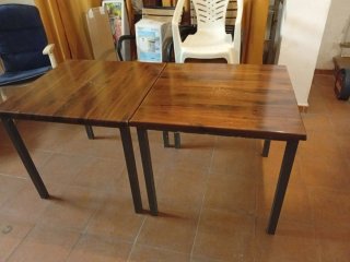 Par de mesas de bar Werzalit madera y metal 80*80