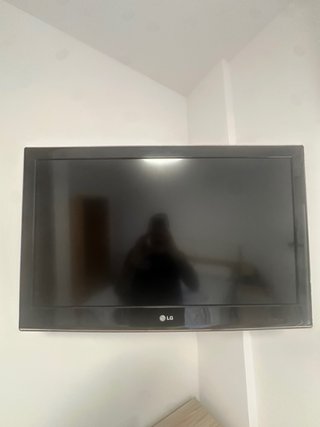 TV LG 32 pulgadas (No Smart TV)con chromecast