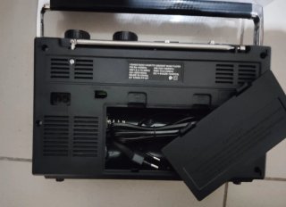 Radio Cassette MP3 USB Bluetooth Pilas/Luz