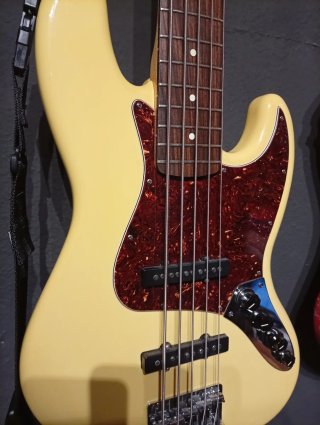 Fender Jazz Bass 5 cuerdas 2007