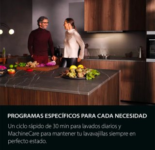 Lavavajillas AEG 14 servicios con cubertero
