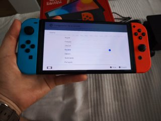 Nintendo Switch OLED + Estuche Regalo