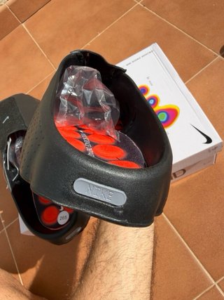 Chanclas Nike Wind Negras y Naranjas