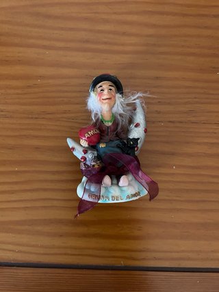 Figura Bruja del Amor.
