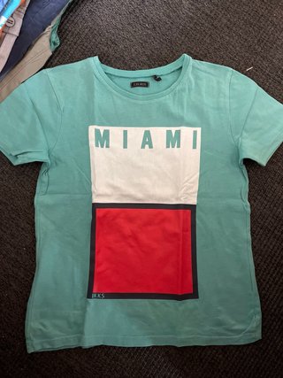 Camisetas IKKS y CHICCO Manga Corta Talla 8 Años