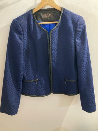 Chaquetas de las marcas Elogy, Mango, Zara, Zendra