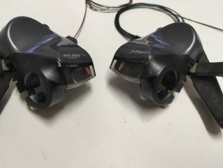 Frenos y cambios Shimano Claris bicicleta