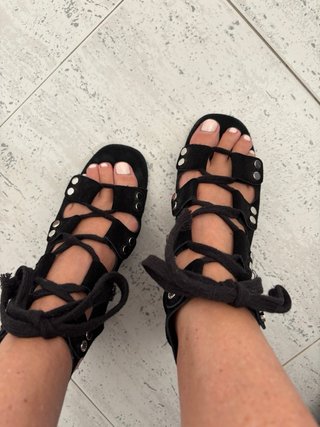 Bimba y Lola sandalia cuña ante negro 37