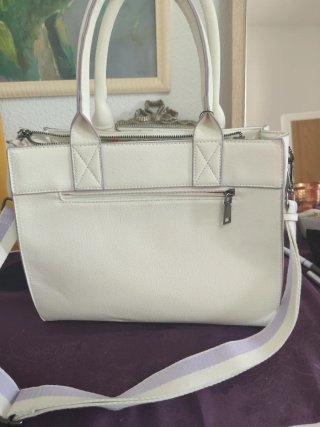 Bolso Caminatta blanco y morado nuevo