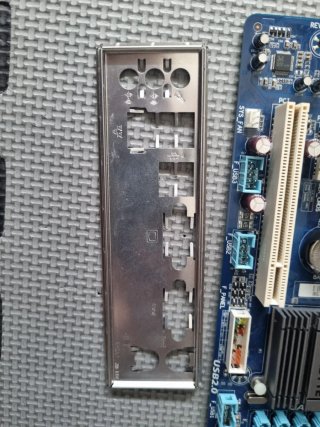 Placa Base Gigabyte GA-M68MT-S2 + CPU