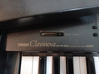 Piano Digital Yamaha Clavinova