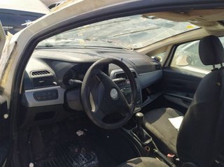 Fiat 1761102 piloto trasero izquierdo grande punto