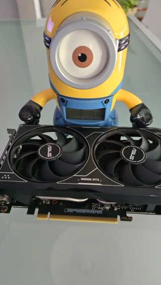 Scheda Grafica ASUS RTX 4060 8GB OC