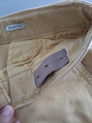 Pantalón corto niño Quiksilver color camel.