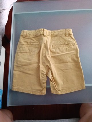 Pantalón corto niño Quiksilver color camel.