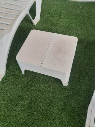 Conjunto 2 hamacas y mesa de plástico