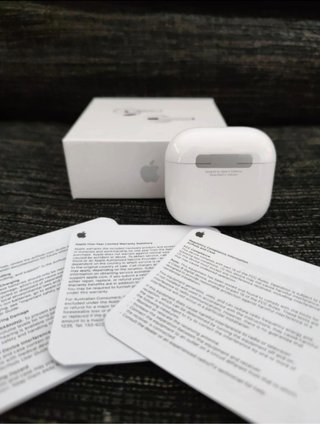 Apple AirPods 4 Nuove Aperte