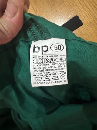 Mono de trabajo verde