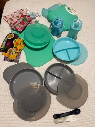 Set Twistshake: 4 platos, 2 vasos, 2 mats, 8 bolsa