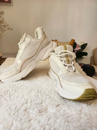 Zapatillas Michael Kors Blancas y Doradas