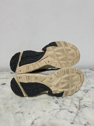 New Balance Beige/Gris Zapatillas Deportivas