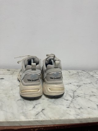 New Balance Beige/Gris Zapatillas Deportivas