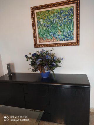 Aparador de madera negro