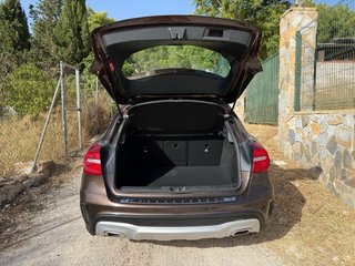 Mercedes-Benz GLA 2014