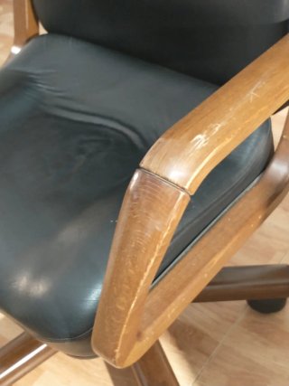 Silla de escritorio de cuero y madera