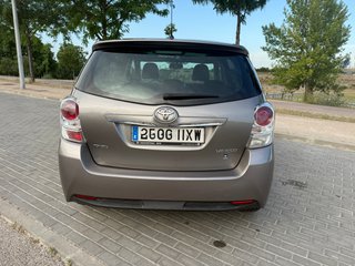 Toyota Verso 5 plazas 2014 diesel