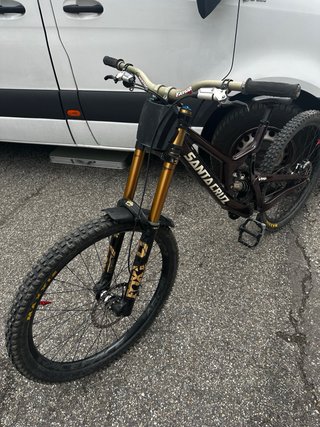 SANTA CRUZ V10