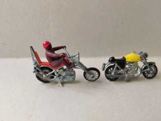 2 motos Barlux / Giodi Chopper Laverda