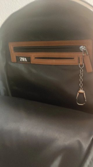 Mochila Zara Efecto Piel Marrón