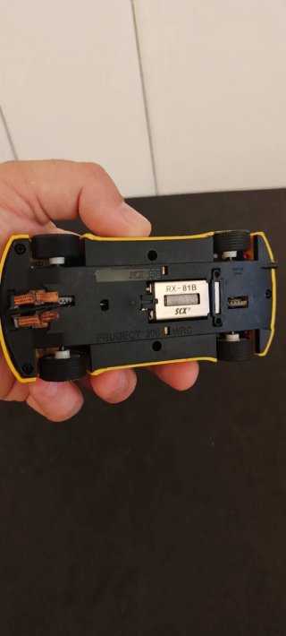 Scalextric Peugeot 206 ESSO RACC