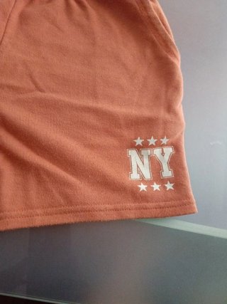 Shorts niño naranja NY