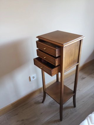 Consola de madera