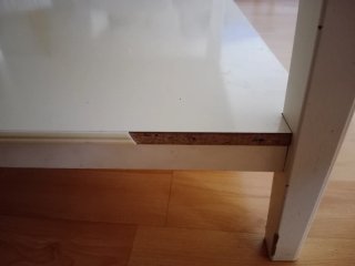 Mesa de IKEA modelo Liatorp. Usada.