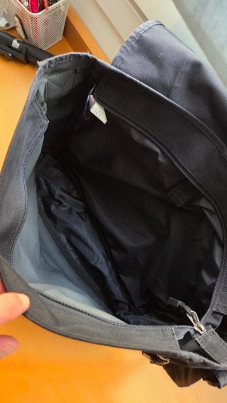 Mochila Reebok Negra y Roja