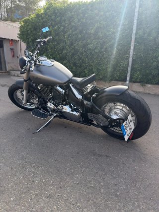 Yamaha Dragstar 650 Bobber Negra