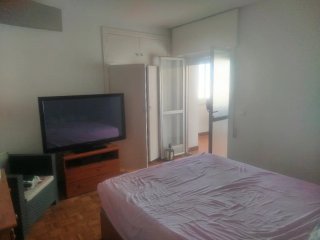 Alquilo habitación a chica